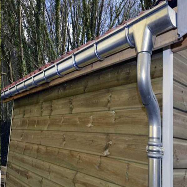 Pose de gouttières La Riche